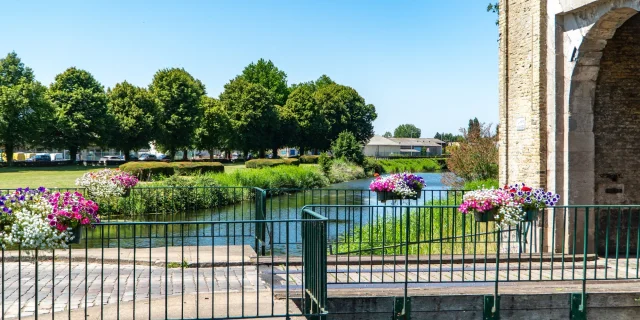Brücke am Tor von Bergues